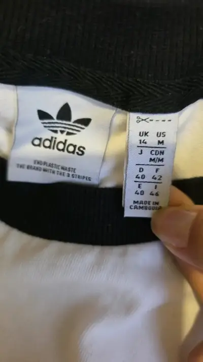 Polera Adidas blanca con cordones original talla M - miniatura 4