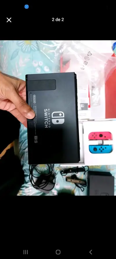 Consola Nintendo Switch con Joy-Con Azul y Rojo - miniatura 2