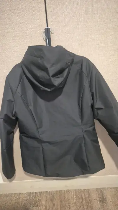 Chaqueta impermeable negra O'Neill con capucha - miniatura 2