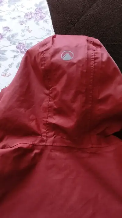 Chaqueta impermeable roja para niños marca Lippi - miniatura 4
