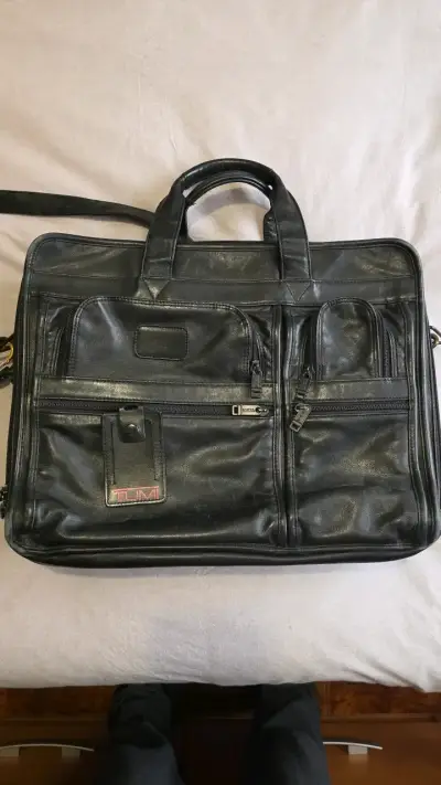 Maletín de cuero negro Tumi Vintage - miniatura 1