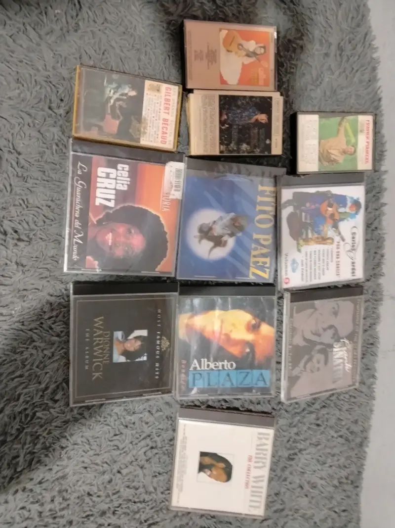 Colección de Cassettes de Música Variada - 1