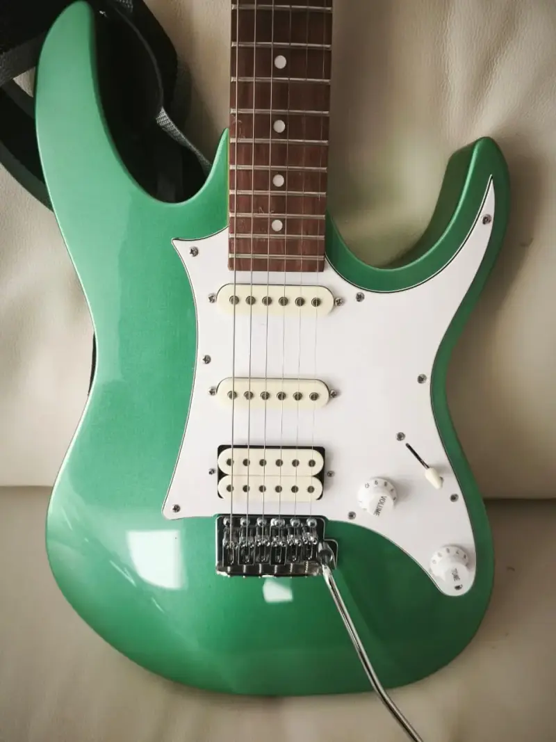 Guitarra eléctrica Ibanez Gio verde - 4