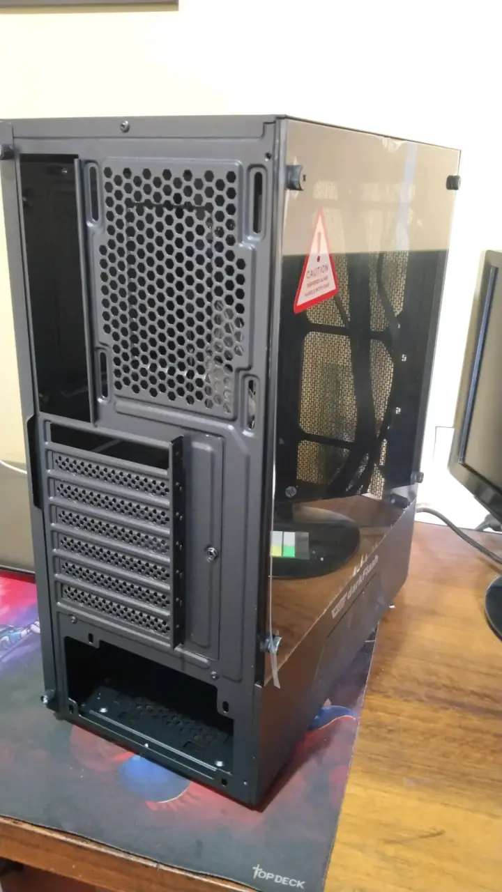 Gabinete de PC darkflash - 1
