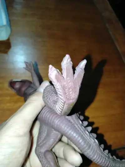 Figura de  godzilla años 80 hecho en hongkong - miniatura 3