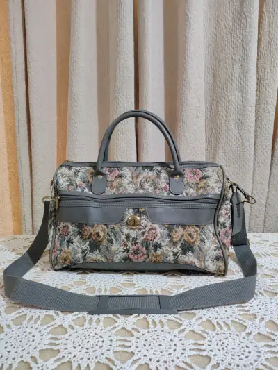 Bolso Jaguar de mano con correa ajustable - miniatura 1