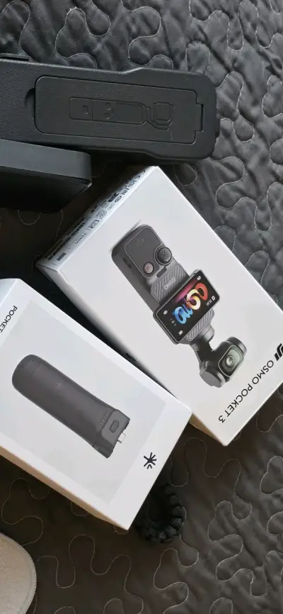 Cámara DJI Osmo Pocket 3 con Mango de Batería - miniatura 2