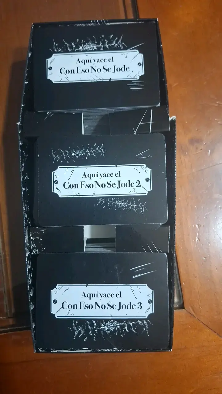 Juego de Cartas Con Eso No Se Jode Edición Morboluxe - 2