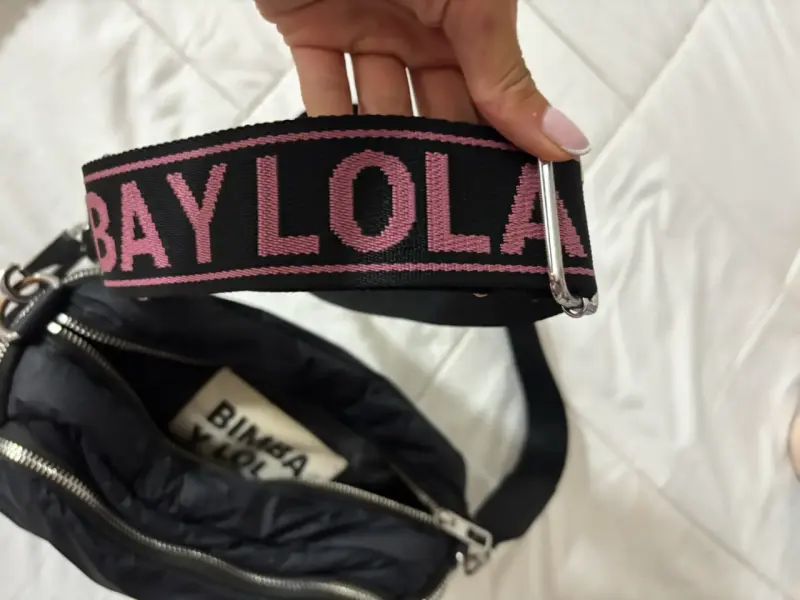 Bandolera negra Bimba y Lola con correa ajustable - 4