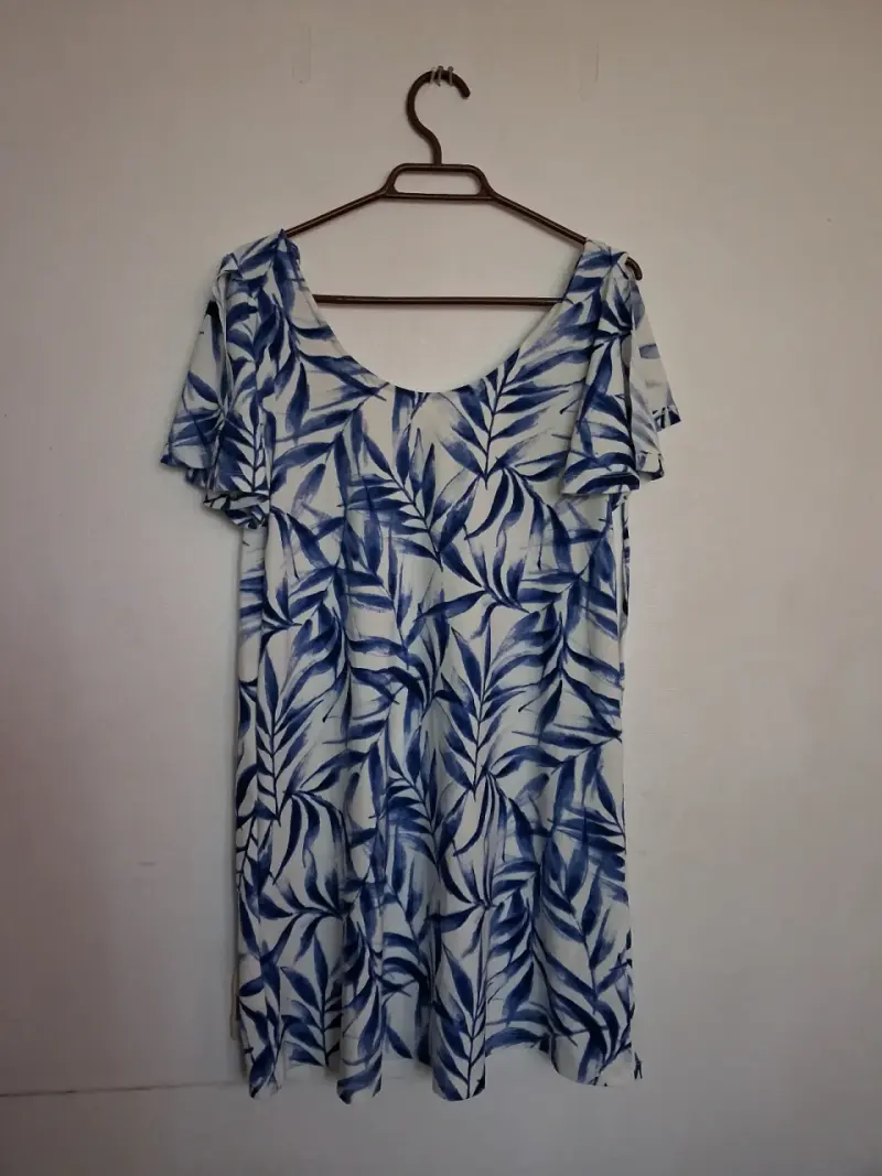 Vestido estampado azul y blanco para mujer - 1