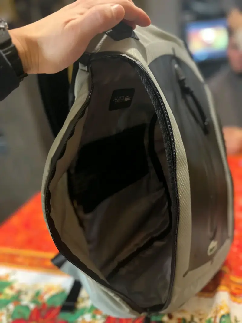 Mochila impermeable gris con logo Lacoste - 6
