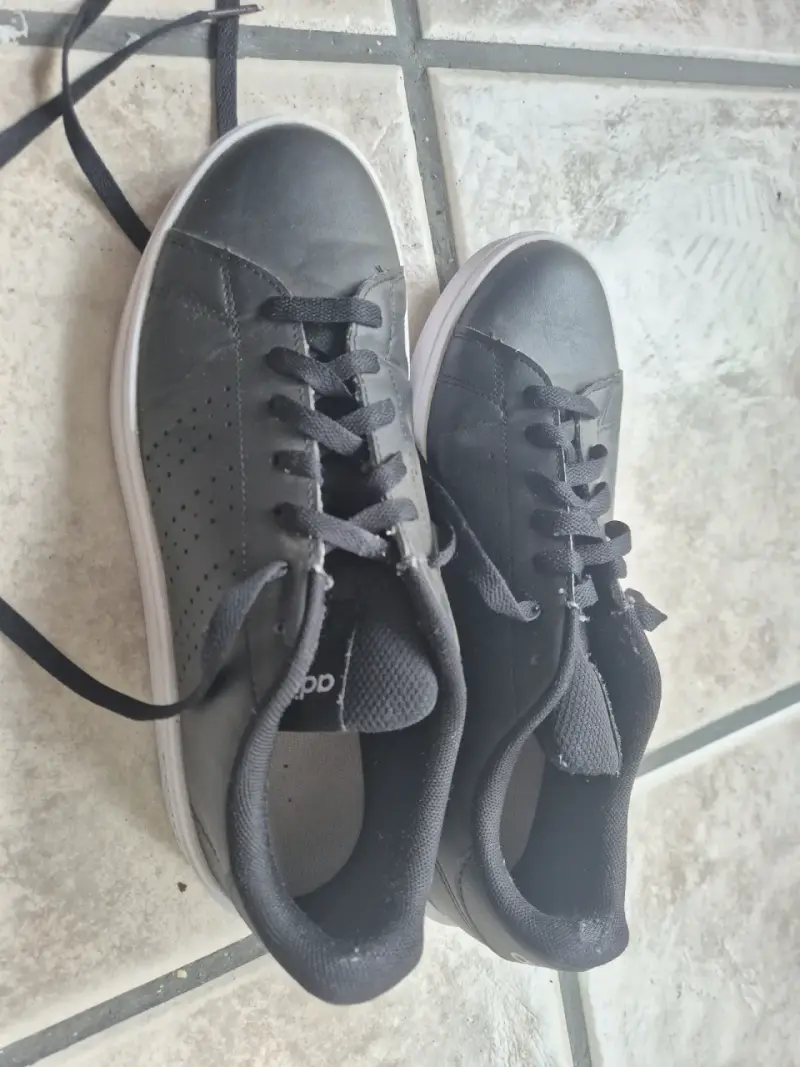 Zapatillas negras deportivas Adidas para hombre