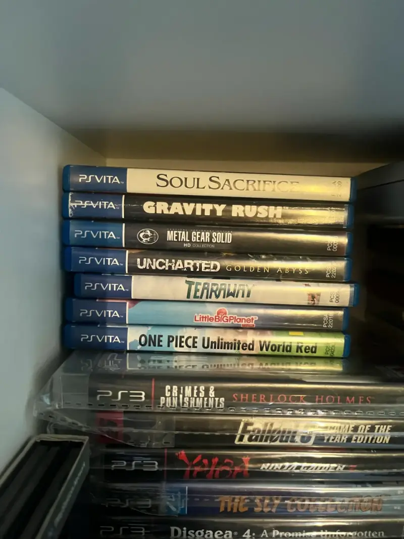 Colección de juegos PS Vita y PS3 en buen estado