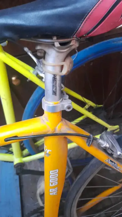 Bicicleta de Carretera Amarilla con Frenos Alhonga - miniatura 4