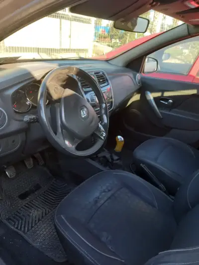 Renault Symbol 2015 en buen estado - miniatura 6