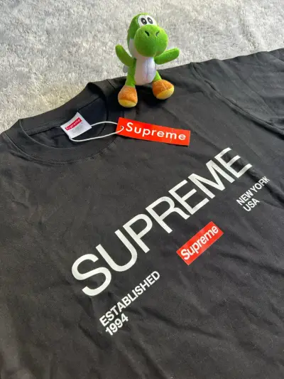 Polera negra Supreme - miniatura 3