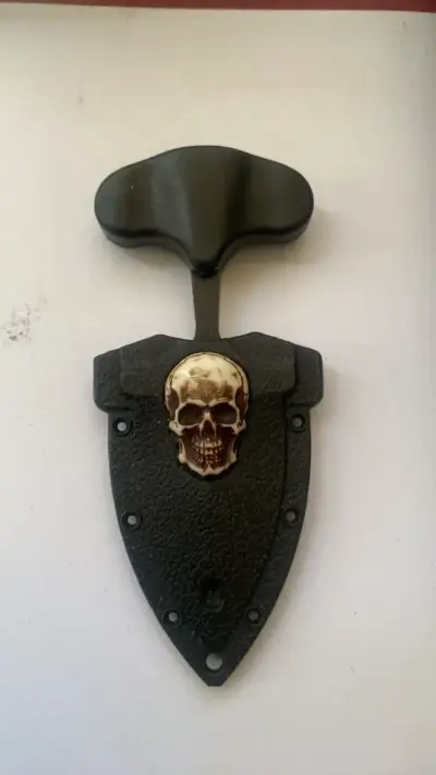 Cuchillo táctico con diseño de calavera - miniatura 1