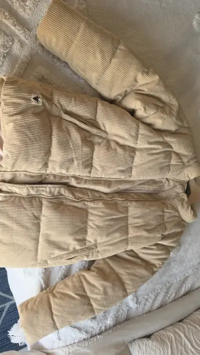 Chaqueta acolchada beige de pana para mujer - miniatura 1