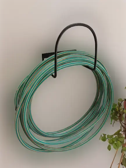 Soporte de pared para manguera metálico - 1
