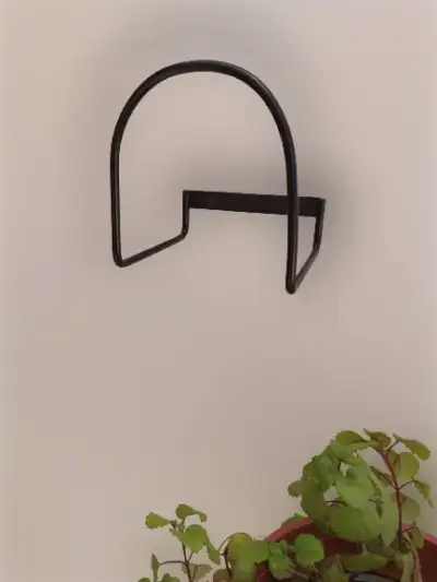 Soporte de pared para manguera metálico - miniatura 4