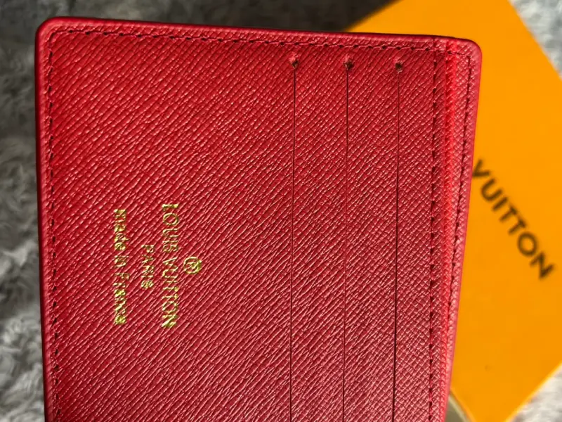 Billetera Louis Vuitton x Supreme Roja - 3