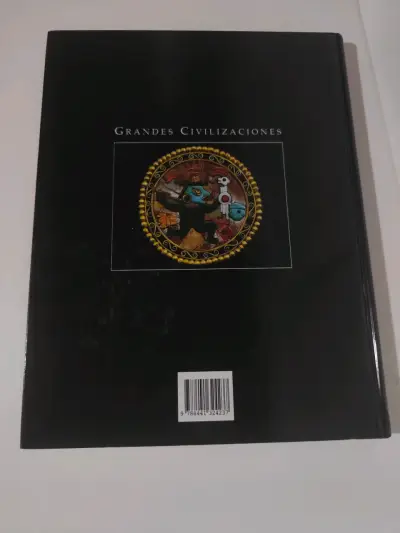 Libro "Perú Antiguo" - miniatura 3