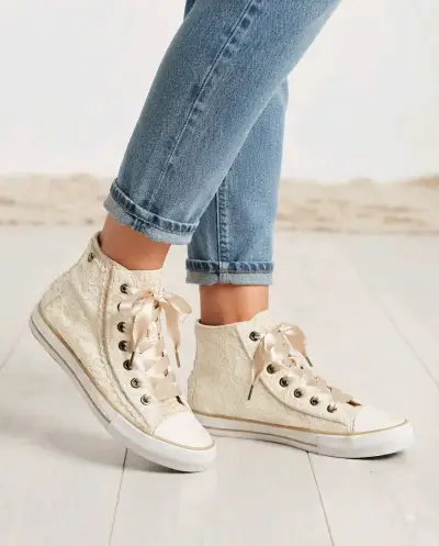 Zapatillas altas de encaje beige Krüger - miniatura 1