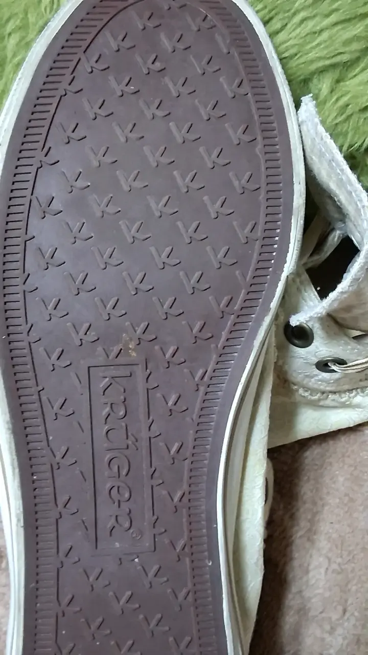 Zapatillas altas de encaje beige Krüger - 4