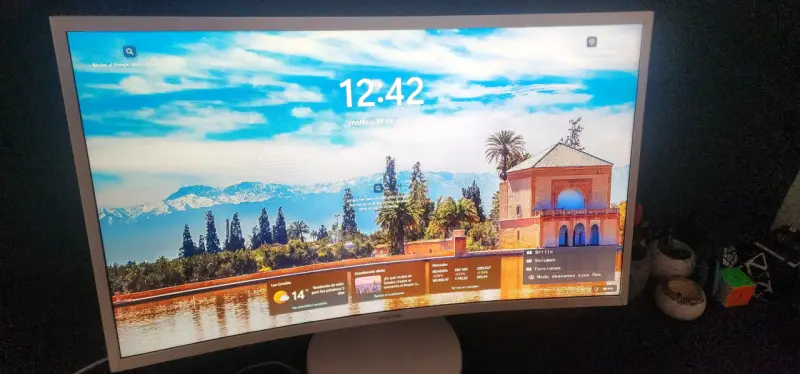 Monitor curvo Samsung de 30 pulgadas - 1