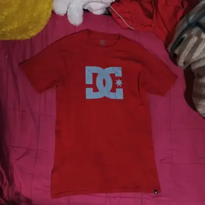 Polera roja DC Shoes para hombre - miniatura 1