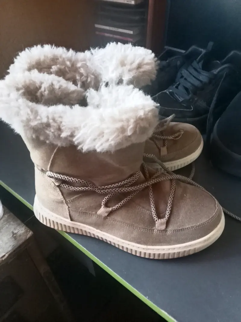 Botas de invierno con forro de lana beige - 1