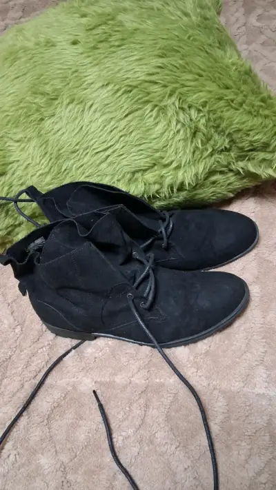 Botines negros de gamuza para mujer - miniatura 2