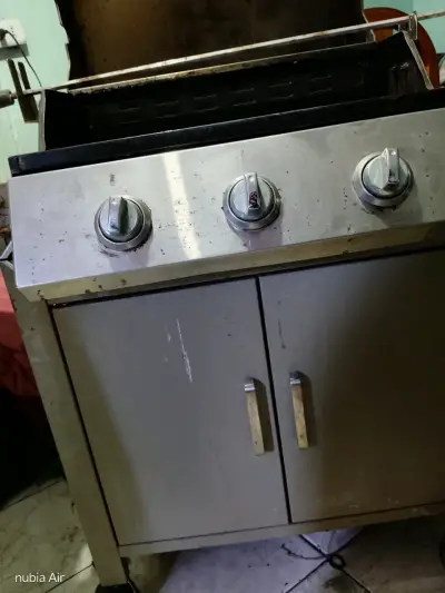 Parrilla a gas de acero inoxidable con tres quuema - miniatura 3