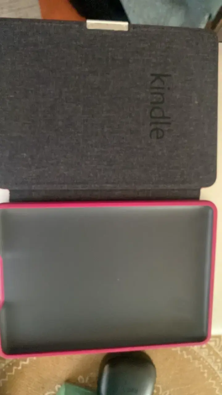 Funda Kindle roja con cierre magnético - 2