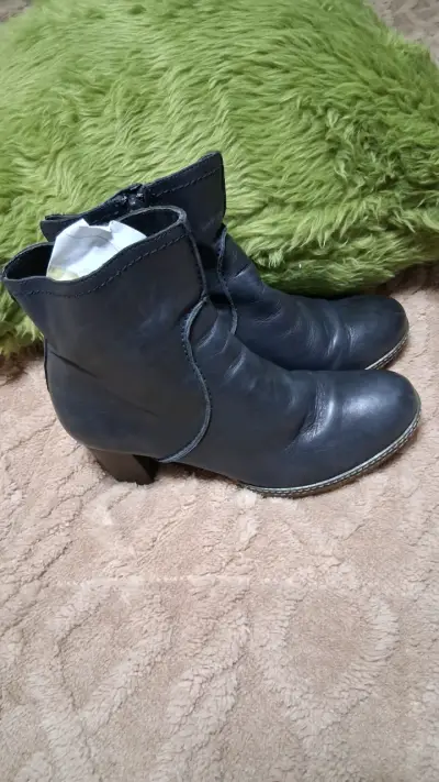 Botines de cuero negro con tacón para mujer - miniatura 4
