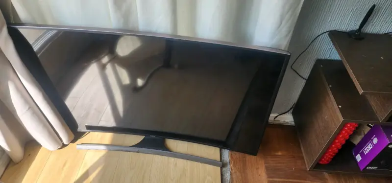 Tv samsung 55 pulgadas con pantalla dañada - 1