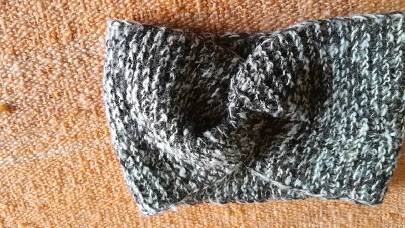 Gorro y cintillo de lana natural - 3