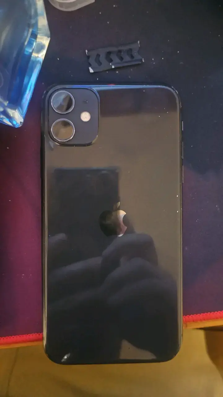 iPhone 11 64gb detalle - 1