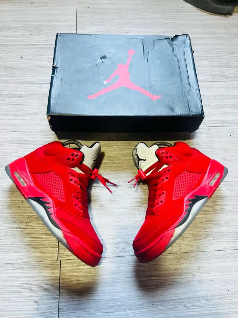 Air Jordan Retro 5 Red Suede - 1