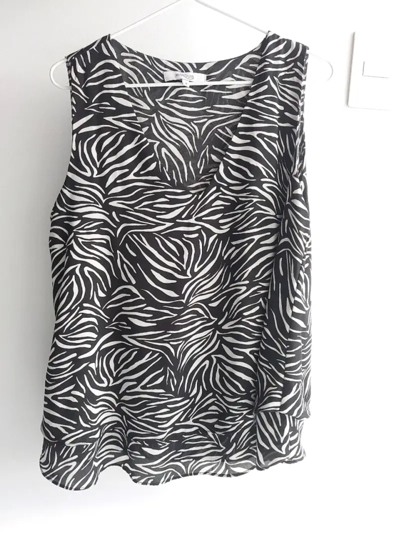 Blusa sin mangas estampado cebra Marquis - 2