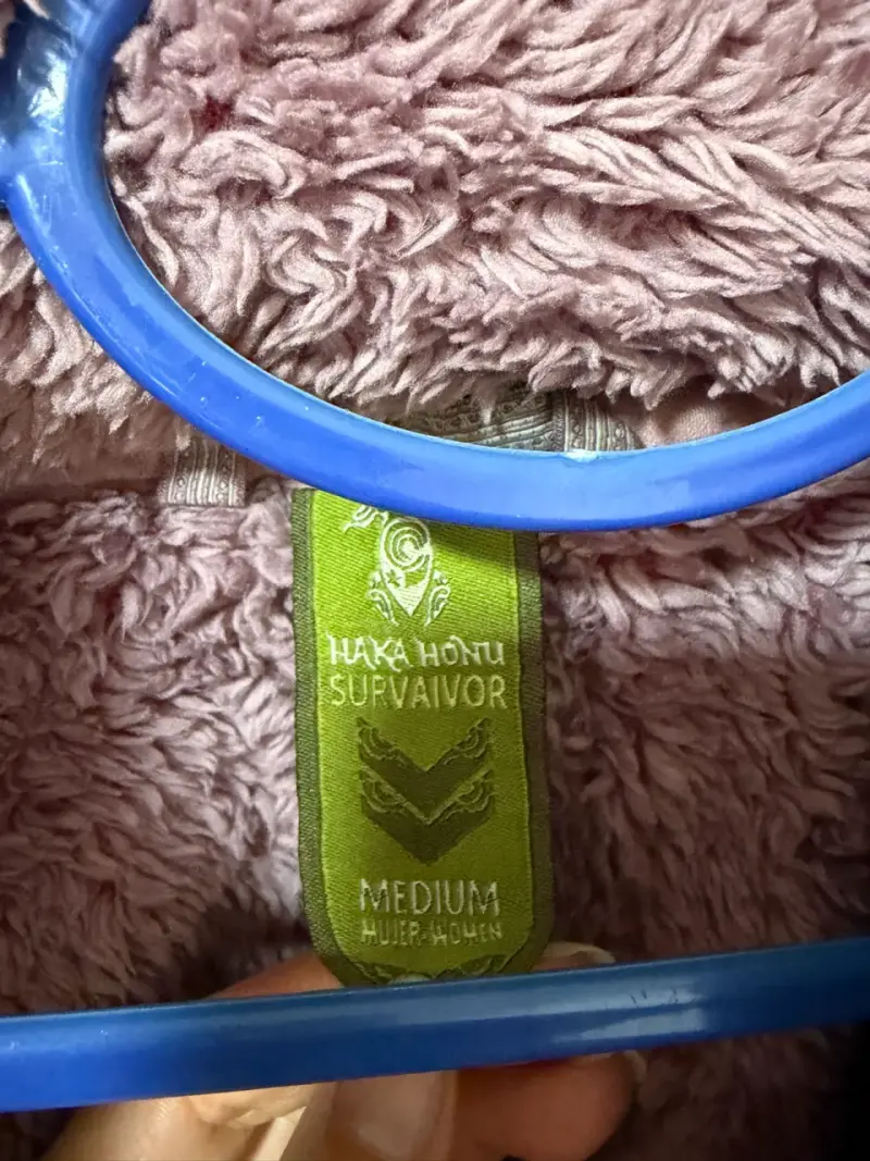Chaqueta de polar rosada con cierre - 3