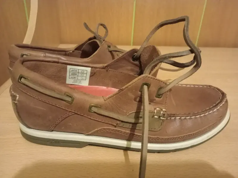Zapatos náuticos de cuero marrón para hombre - 3