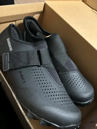 Zapatillas de Ciclismo Shimano MX1 Negras - miniatura 1