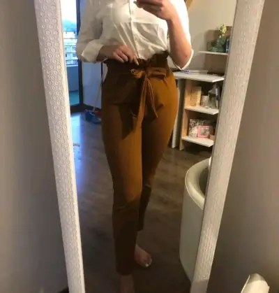 Pantalones de mujer color marrón con lazo - miniatura 1