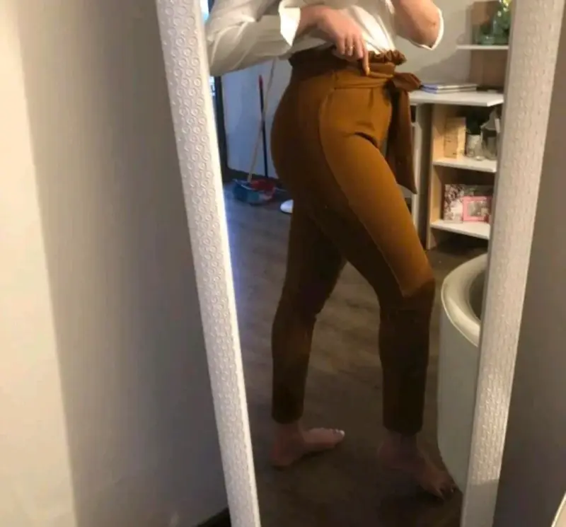 Pantalones de mujer color marrón con lazo - 2