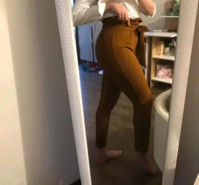 Pantalones de mujer color marrón con lazo - miniatura 2