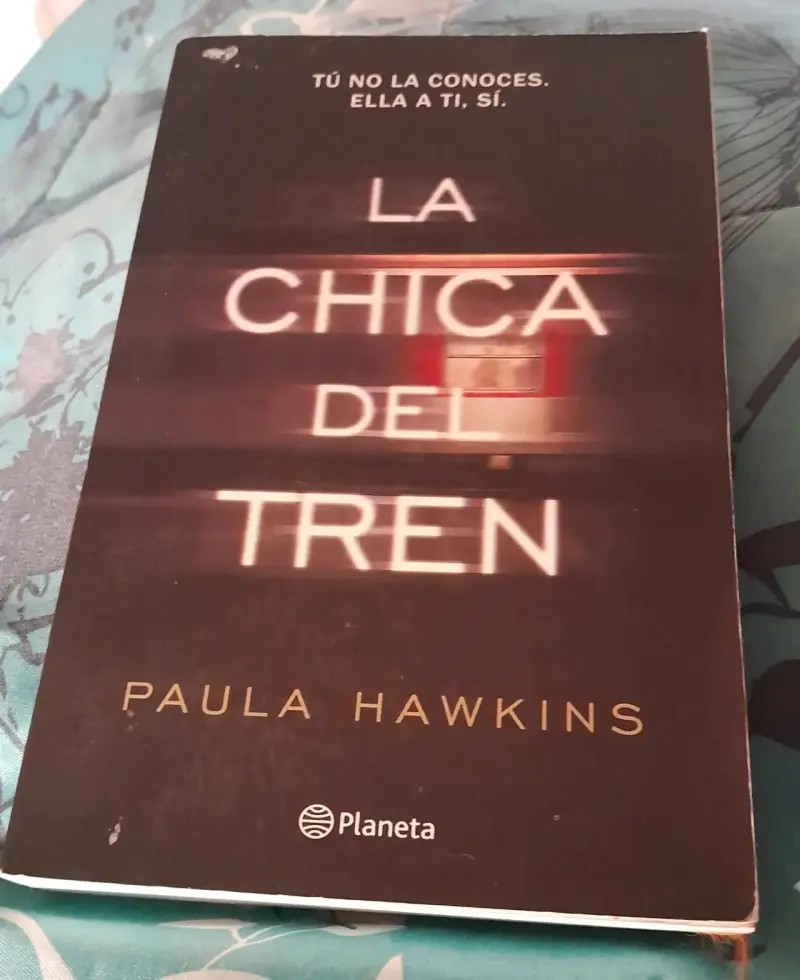 Libro 'La Chica del Tren' de Paula Hawkins