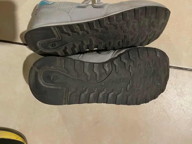Zapatillas deportivas gris New Balance talla 36 - 2
