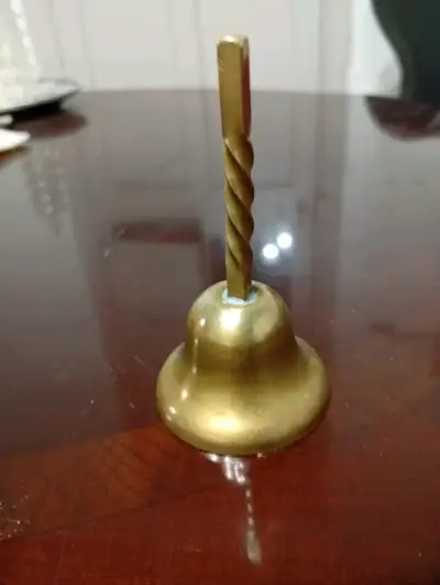 Campana  bronce  20 cm aprox.decorativa vintage - miniatura 1