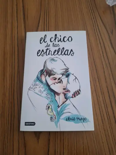 Libro 'El Chico de las Estrellas' de Chris Pueyo - miniatura 1